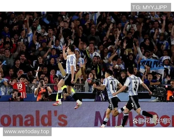 世界杯预选赛因违规行为遭罚款与停赛处罚 官方公告引发广泛关注